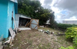 WHITES ROAD HOME, New Providence/Paradise Island, 