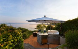 1611 Hollywood Cres, Victoria, British Columbia V8S1H8