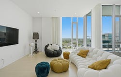 60 Rue de l'Éclipse PH2705, Brossard, Quebec J4Z 0T8