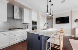 204 - 1 Rainsford Road, Toronto, Ontario M4L3N5