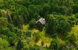 5 Ch. Pawley, Chelsea, Quebec J9B 2C9