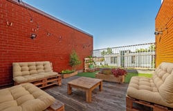 887 Av. de l'Épée, Montréal, Quebec H2V3V2