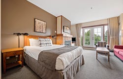 151 Ch. du Curé-Deslauriers 339, Mont-Tremblant, Quebec J8E 1T1