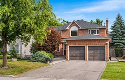5 Stave Crescent, Richmond Hill, Ontario L4C9K4