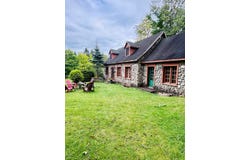 385 Ch. du Lac-Bleu, Saint-Hippolyte, Quebec J8A1L9