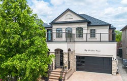 34 Destino Crescent, Vaughan, Ontario L4H3E1