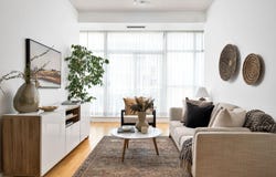601 Kingston Rd, Toronto, Ontario M4E 1R3