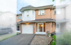 9 Royal Cedar Court, East Gwillimbury, Ontario L9N1R7
