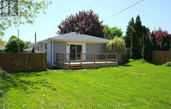 1315 Pinegrove Road, Oakville, Ontario L6L2X2