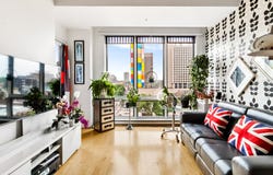 825 Boul. René-Lévesque E., Ville-Marie, QC H2L0A1, CA, Ville-Marie, Quebec H2L0A1