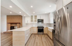 8000 Rue Nelson, Brossard, Quebec J4Y1X9