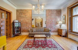 250 Av. Olivier, Westmount, Quebec H3Z 2C8