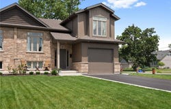 40 Topham Boulevard, Welland, Ontario L3C3G2