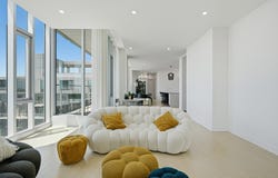 60 Rue de l'Éclipse PH2705, Brossard, Quebec J4Z 0T8
