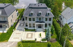 10 Rue Jardin Islemere, Laval (Sainte-Dorothée), Quebec H7Y 1M5