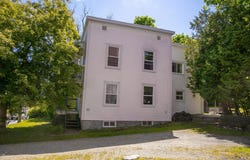 532-534 Rue Short, Les Nations, Quebec J1H2E4