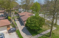 113 Martinglen Crescent, Kitchener, Ontario N2E 2A3