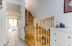 16 Pat Brooks Terrace, Toronto, Ontario M1P5G6