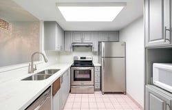 913 - 8 Lee Centre Drive, Toronto, Ontario M1H3H8