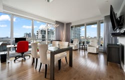 1025 Rue de la Commune E., Montréal, Quebec H2L0G5