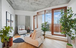 245 Boul. Robert-Bourassa 2204, Montréal (Ville-Marie), Quebec H3C 1A4