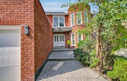 53 Waltham Crescent, Richmond Hill, Ontario L4B1Z3