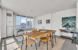 3202 - 8 York Street, Toronto, Ontario M5J2Y2