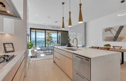 602 Lakeshore Drive 102, Penticton, British Columbia V2A 1B9