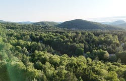 Imp. des Perce-Neige, Lac-Supérieur, Quebec J0T 2G0