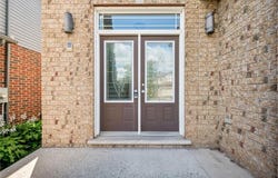 909 Pebblecreek Court, Kitchener, Ontario N2A 4M6
