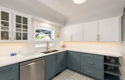 727 Craigflower Rd, Victoria, British Columbia V9A 2W6