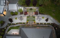 5191 Santa Clara Avenue, Saanich, British Columbia V8Y1W5