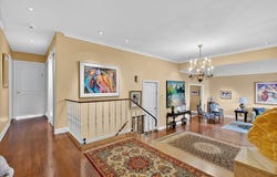 5861 Rue Ferncroft, Hampstead, Quebec H3X1C8