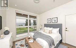 9570 Fifth Street, Sidney, British Columbia V8L2W5