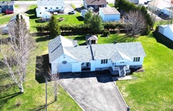 8 Rue Girard, La Rédemption, Quebec G0J1P0