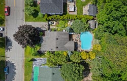 985 Rue St-John, Otterburn Park, QC J3H5S7, CA, Otterburn Park, Quebec J3H5S7