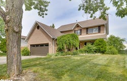 2294 Webb Street, Stroud, Ontario L9S 1K7