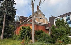 11 Irvin Street, Kitchener, Ontario N2H 1K6