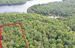 Ch. du Lac-Harrington E., Harrington, Quebec J8G2T3