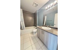 518 - 2486 Old Bronte Road, Oakville, Ontario L6M4J2