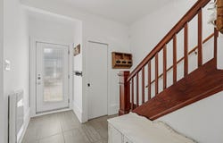 521 Av. Pine, Saint-Lambert, Quebec J4P 2P2