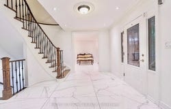 89 Yonge Boulevard, Toronto, Ontario M5M3G8