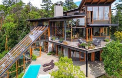 122 Jasper Rd, Salt Spring, British Columbia V8K 2X8