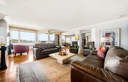 5895 Rue St-Laurent, Desjardins, Quebec G6V3V6
