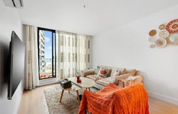 1150 Boul. René-Lévesque E., Ville-Marie, QC H2L0J6, CA, Ville-Marie, Quebec H2L0J6