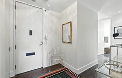 2 Rue Westmount-Square 302, Westmount, Quebec H3Z 2S5