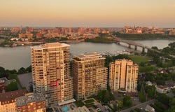 185 Rue Laurier, Hull, QC J8X0B2, CA, Hull, Quebec J8X0B2