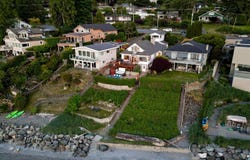 4971 Cordova Bay Rd, Saanich, British Columbia V8Y 2K1