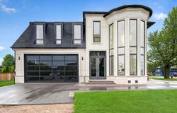 321 Morden Road, Oakville, Ontario L6K 2S6