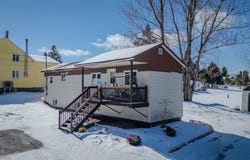 472-472A Rue Principale, Saint-Robert-Bellarmin, Quebec G0M2E0